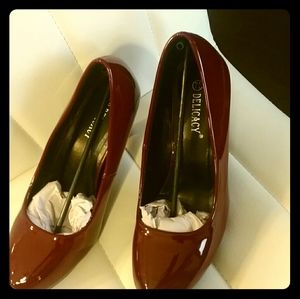 Brand new woman shoes